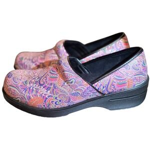 Savvy Mardi Gras Womens Nursing Clogs Paisley Multi Color Slip Resistant Shoes